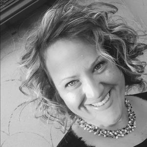 Meet your Posher, Christine